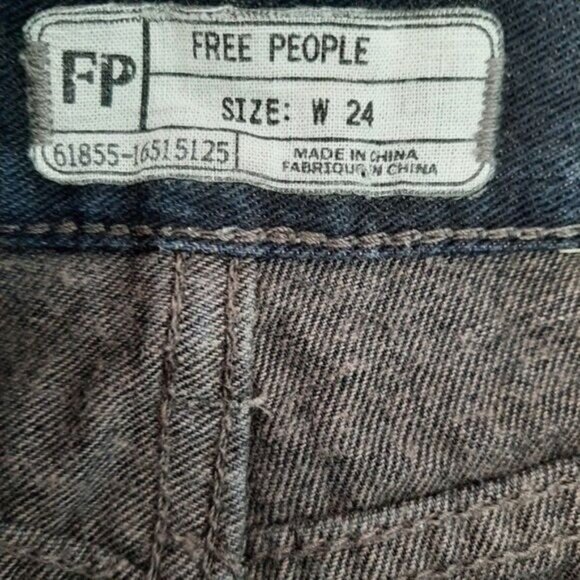 FREE PEOPLE Lacey Denim Cutoff Shorts Blue Jeans Lace Trim Hem Sz 24 - Picture 6 of 6